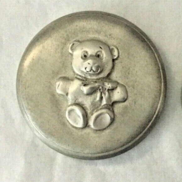 Vintage Seagull Fine Pewter Teddy Bear Necklace Charm & Trinket Tin NS Canada - Picture 6 of 7